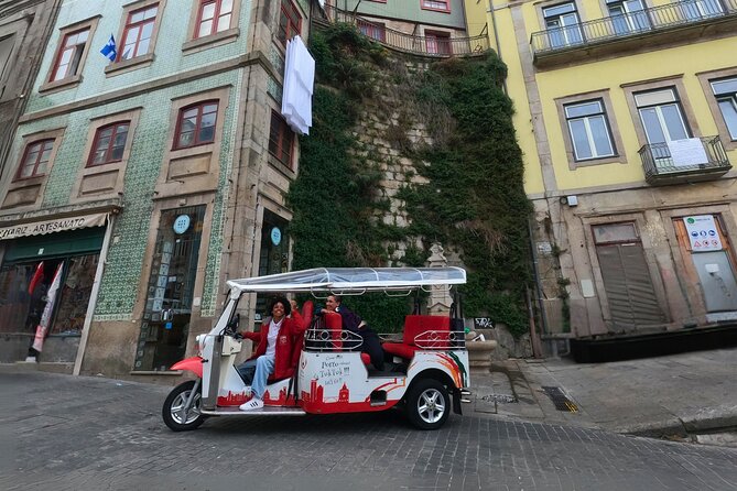3 Hour Tuk tuk Tour in Porto - Cais de Gaia and Dom Luís I Bridge: Two Sides of One River Story