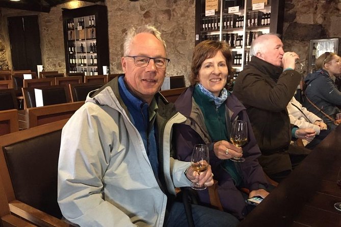 3 table wines & 5 Port wines + Tapas - What you drink: table wines, Port tastings, and tapas that make it easier to enjoy