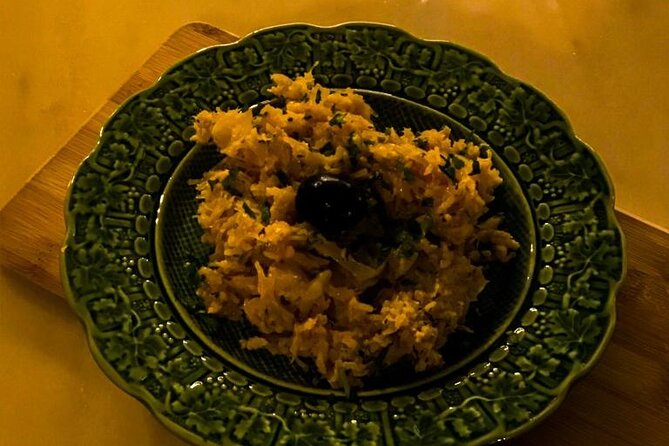 4-Hour Traditional Portuguese Food & Wine Tour in Porto - The walking route through Porto center, and how to survive it happily