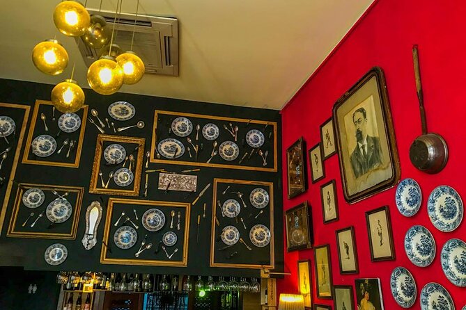 4-Hour Traditional Portuguese Food & Wine Tour in Porto - Who should book this tour in Porto