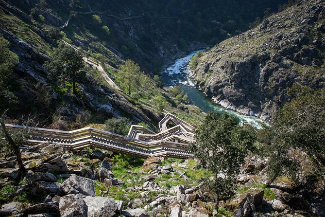 516 Arouca Bridge, Paiva Walkways and Aveiro Tour - Getting from Porto to Arouca, without losing the day