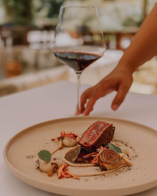 AMARANTE: Painting & Wine Tasting - make your onw art piece - Food and wine beyond the tastings: adding lunch later