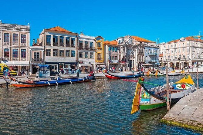 AVEIRO and COSTA NOVA Private Full Day Tour from Porto - Sé de Aveiro Cathedral: One Building, Multiple Styles
