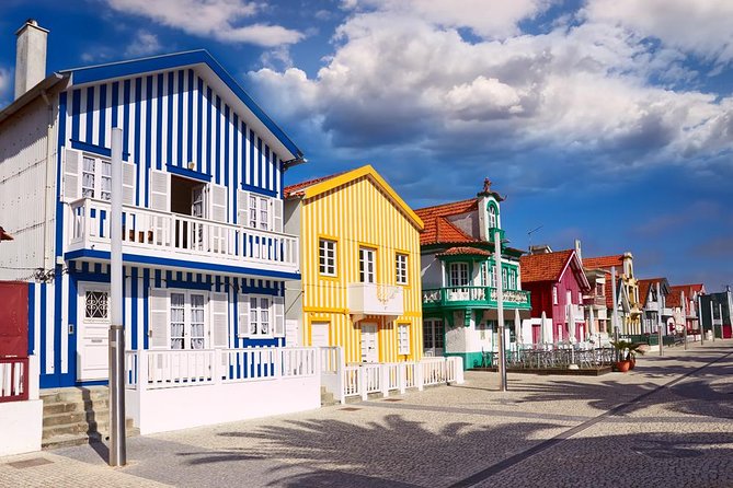 Aveiro and Costa Nova: Private Tour with Moliceiro Cruise Half Day - Guide quality is the difference maker