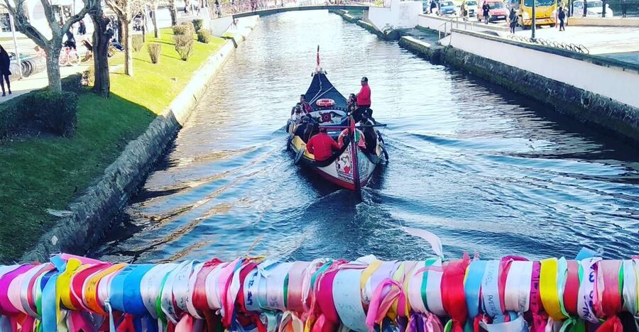 Aveiro: Boat Cruise and City Walking Tour with Sweet Tasting - Starting at M Bakery, and why the sacred-core start works