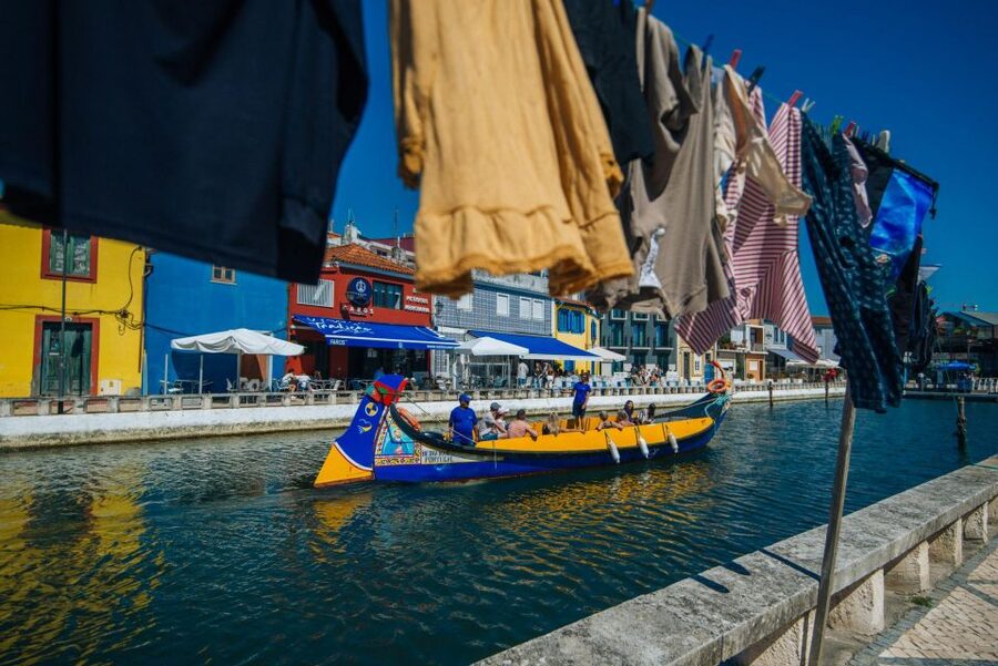 Aveiro no Coração - Passeio de barco típico em Aveiro - The guide experience: stories, photos, and a friendly sailor