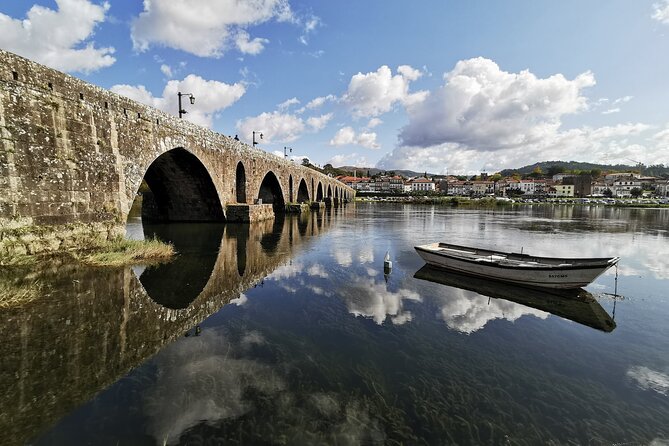 Barcelos, Ponte de Lima & Viana Private Tour (All Inclusive) - Museu do Traje: traditional clothing that explains who locals used to be