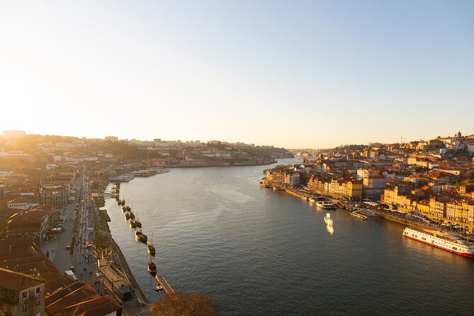 Best of Porto Walking Private Guided Tour - Guides Make It: Flávio, Harold, and Lara’s Different Styles