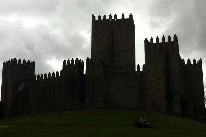 Braga and Guimarães Private Tour - Pickup from Porto and Vila Nova de Gaia, then you’re on the move