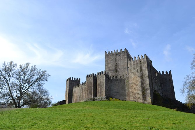 Braga and Guimarães Small Group Tour with Lunch From Porto - Guimarães Castle: why it feels like the cradle of Portugal