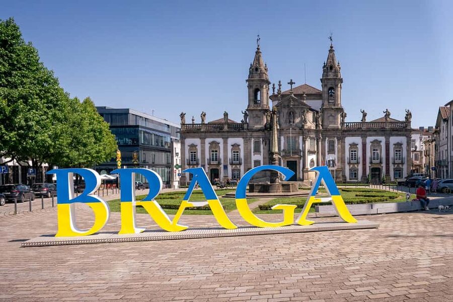 Braga: Flexible Walking Tour in Historic Center - Key highlights at a glance
