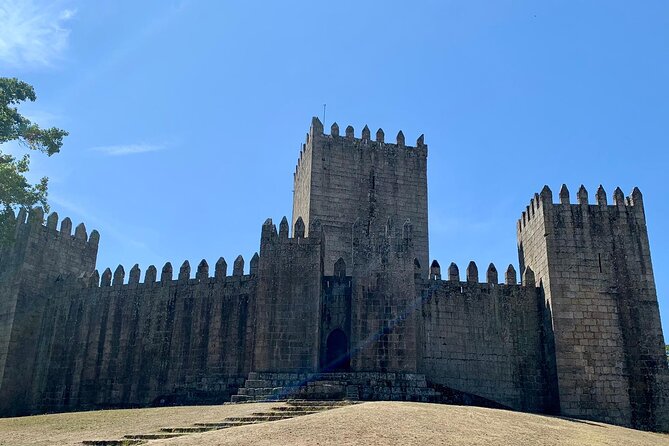 Braga/Guimarães: 1 Day with Lunch + farm and wine tasting - Braga District and Sé de Braga: Roman roads to cathedral tombs