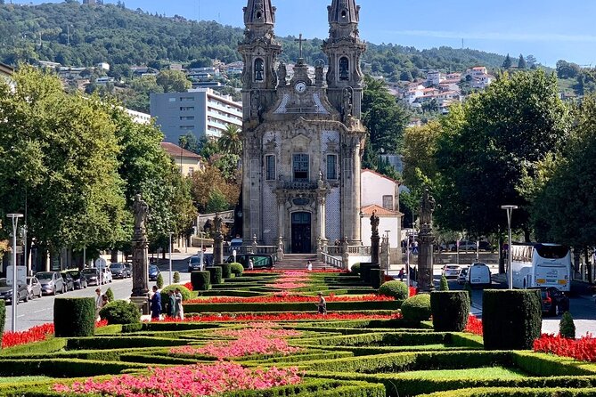 Braga/Guimarães: 1 Day with Lunch + farm and wine tasting - How the timing and walking level really feel