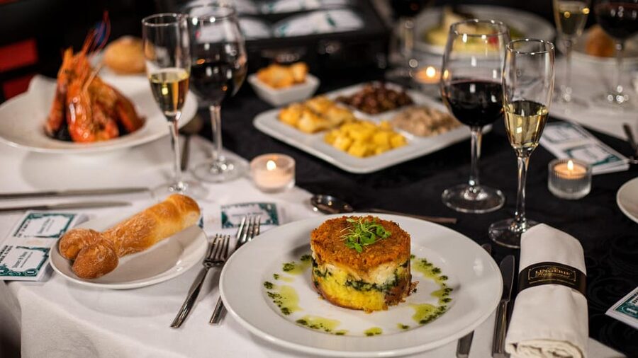 Braga: The Lingerie Restaurant Cabaret Show with Dinner - Key things I’d plan around
