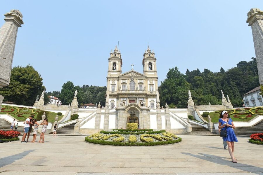 Braga: Tuk Tuk City Tour - Holy Cross, Pius XII Museum, and the Church-to-Modern Contrast