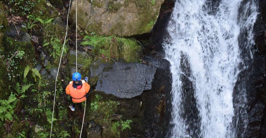 CANYONING DISCOVERY - Beginner-friendly canyoning near Paiva River (what makes it different)