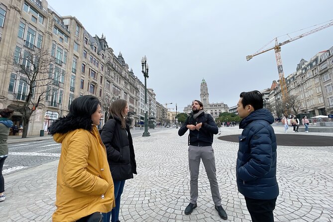 Discover Porto A Private Walking Tour with Authentic Tasting - Avenida dos Aliados and Mercado do Bolhão in short bursts