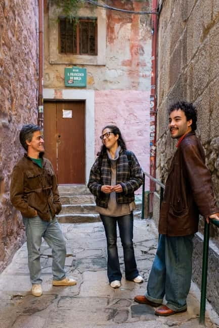 Discover Porto's Historical Roots Walking Tour - Coffee and comfort: the practical details that help