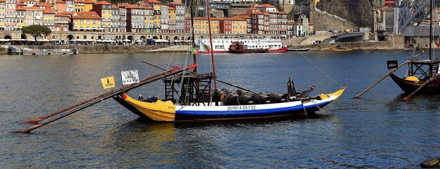 Douro River Cruise with Port Tasting and Lunch - Starting at Cais de Gaia: a smart Porto base for the Douro