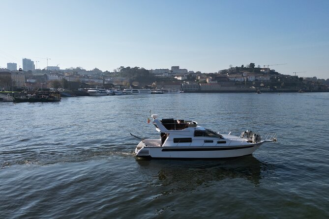 Douro River Tour - Foz do Douro Beaches and the Lighthouse Stop