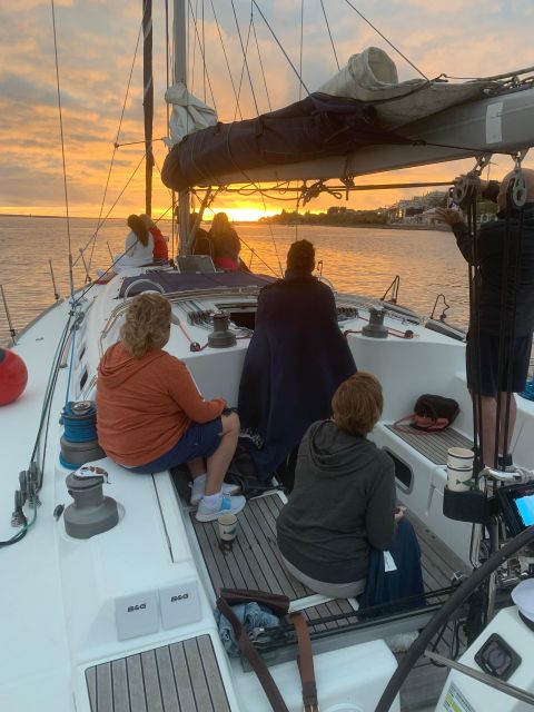 Douro Sunset Sailboat Experience in Porto - Porto District free time and the run toward Foz do Douro