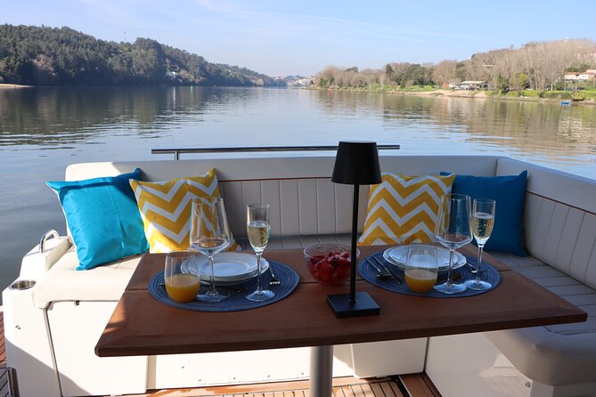 Douro Tour on a Private Yacht in Porto - Should You Book This Private Yacht on the Douro?