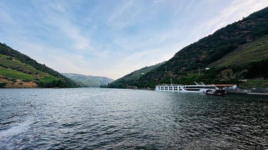 Douro Valley: 4 Cities, Wine&History - Private All-Inclusive - Key things that make this Douro day work