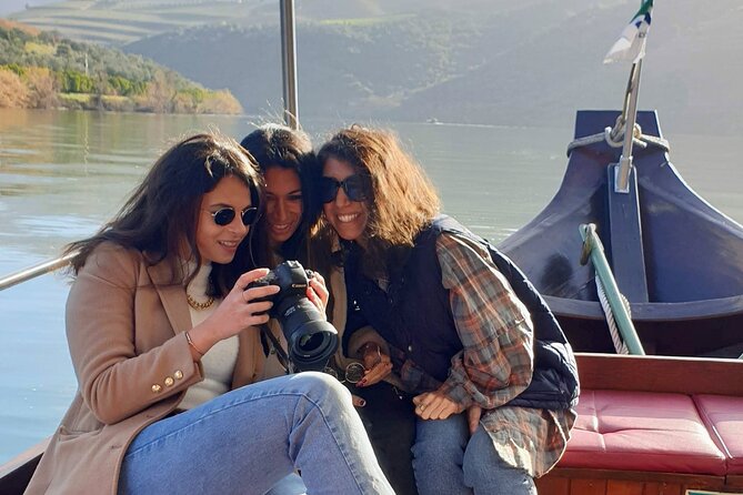 Douro Valley-Expert Guide-Boat-Lunch-Tastings-Offer wine bottle - Pinhão lunch of Northern Portugal food, plus unlimited Douro DOC