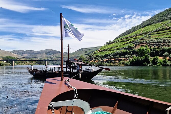 Douro Valley-Private Experience-Specialized Guide, Lunch, Boat,wineries,tastings - Lunch With Vineyard Views, Plus a Real Food Reset
