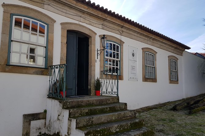 Douro Valley Wine Tour: 3 Vineyard Visits, Wine Tastings, Lunch - The scenic drive on National Road 222: why it’s more than transit