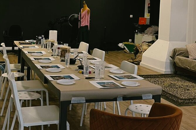 Downtown Porto Acrylic Painting Workshop for Groups or Individual - Acrylics you can actually control, layering tricks and brush technique