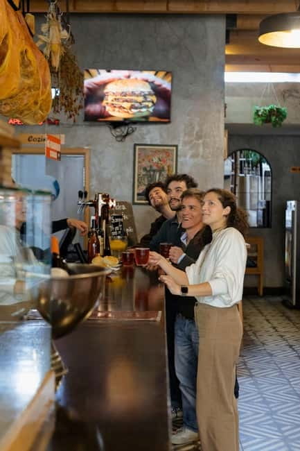 Eat your way through Porto! - The route: from local cafés to a market stop, ending near Mengos