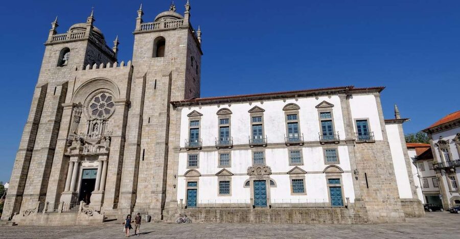 Essential Porto Walking Tour - Price and Value: Why $28 Works for the Right Traveler