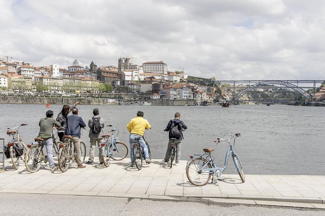 Experience Porto by Bike: 3-Hour Private Tour - Price, duration, and the value of having a guide steer the loop