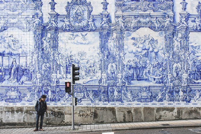 Explore the Instaworthy Spots of Porto with a Local - Miradouro da Vitória: Douro River views with real perspective