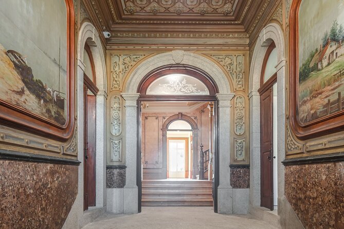 Fado Concert in one of Porto's most beautiful houses! - Inside the manor: a venue built for fado’s sound and mood