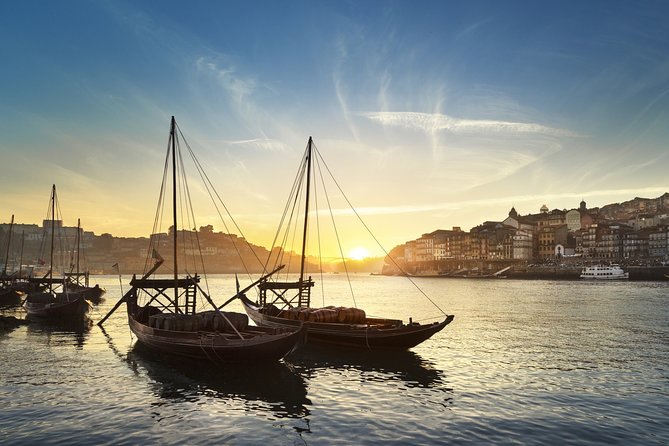 Fado Dinner Show and Night Lights Tour in Porto - Diet needs and late timing: two practical checks