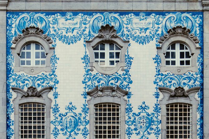 Fado Tour with Guide, Dinner & Live Show in Porto - Dinner with the hard part already solved