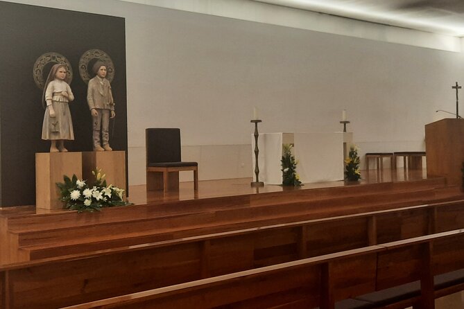 Fátima private tour from Porto in Mercedes car (1 to 4 people) - Mercedes pickup, a smooth 9:00 am start, and the 8 hour rhythm