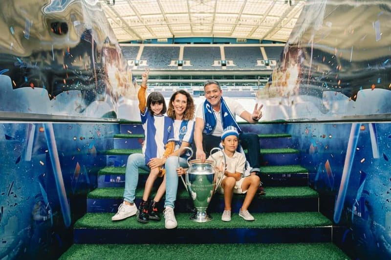 FC Porto: Museum & Tour - The museum walk: 27 interactive areas and big trophy moments