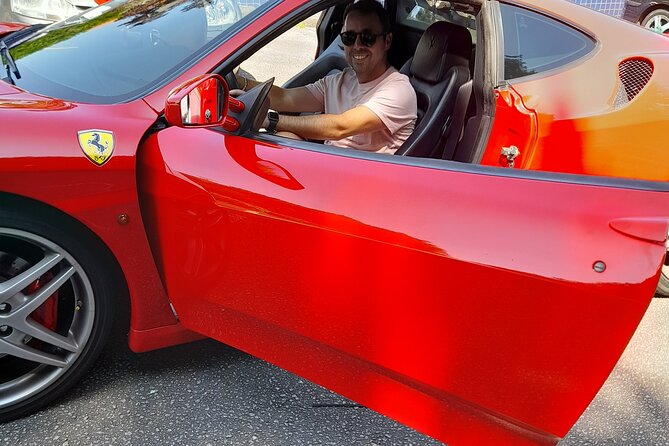 Ferrari driving experience on motorway in Braga - Drive vs ride: picking the right way to enjoy a Ferrari