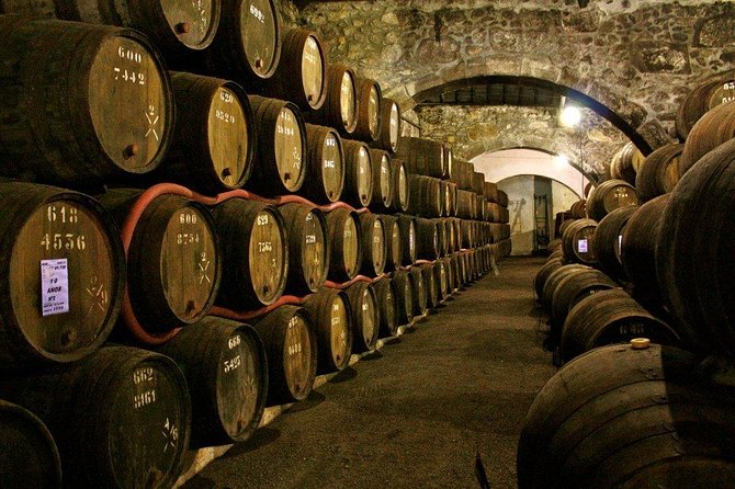 Food Tasting Tour - Price and value: $91.69 for wine, snacks, and guided stops