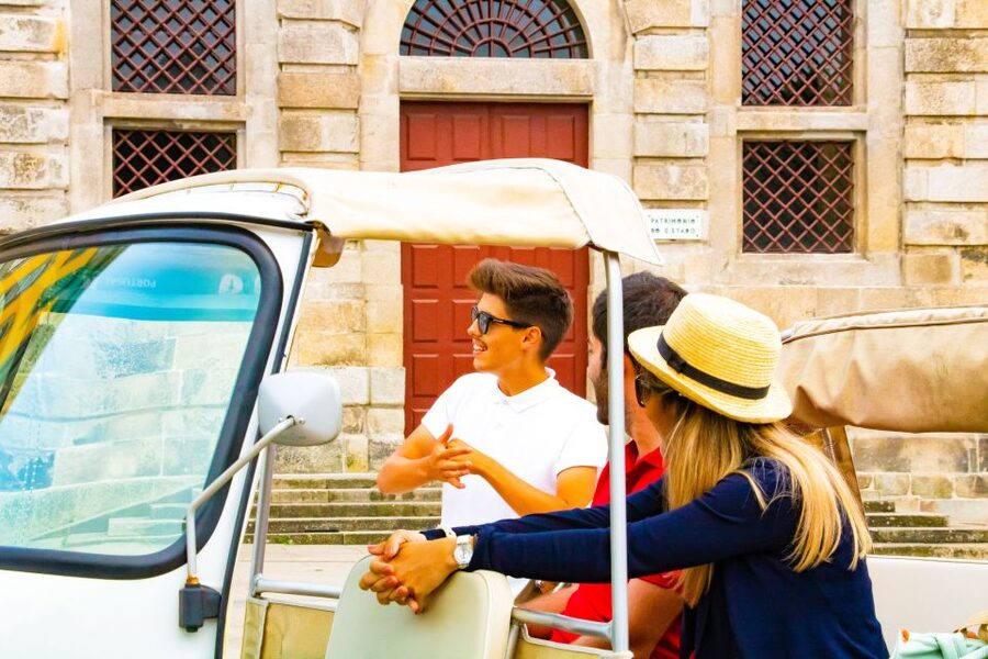 From Leixões: Private Porto Historic Center Tuk Tuk Tour - Bolhão Market and Rua de Santa Catarina, Food Culture With a Map