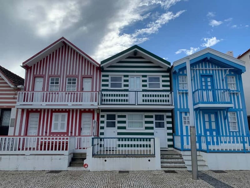 From Porto: Aveiro & Coimbra Tour with Moliceiro Boat Cruise - Price and value: why $125 can make sense for this mix