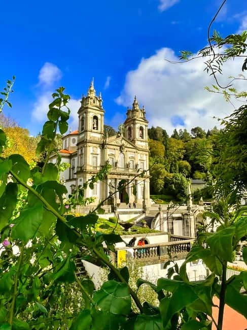 From Porto: Braga and Guimarães Day Tour with Lunch - Braga Cathedral: the inside visit you will actually care about