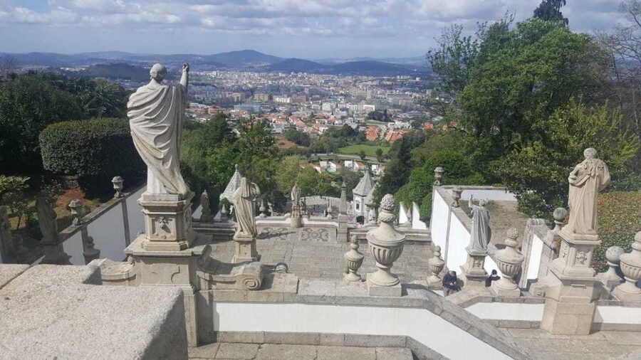 From Porto: Braga and Guimarães Small Group Tour with Lunch - Bom Jesus and Sameiro: what to look for during the big spiritual stops