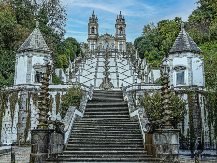 From Porto: Braga & Guimarães full day experience with lunch - Bom Jesus do Monte: the famous staircase and the viewpoint payoff
