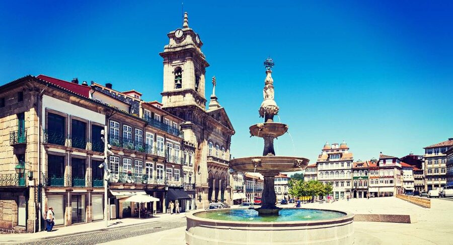 From Porto: Braga & Guimarães Full-Day Tour - Paço dos Duques de Bragança: a royal residence you can picture