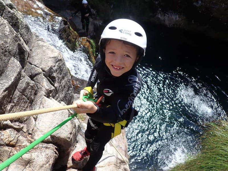 From Porto: Canyoning - Adventure Tour - Who this canyoning trip suits best