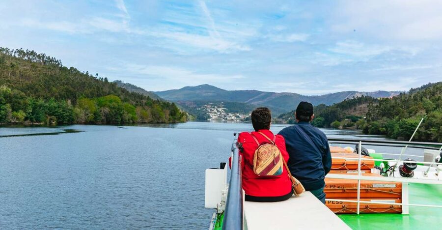From Porto: Douro River Cruise to Régua with Lunch - A One-Day Douro Escape From Porto to Régua